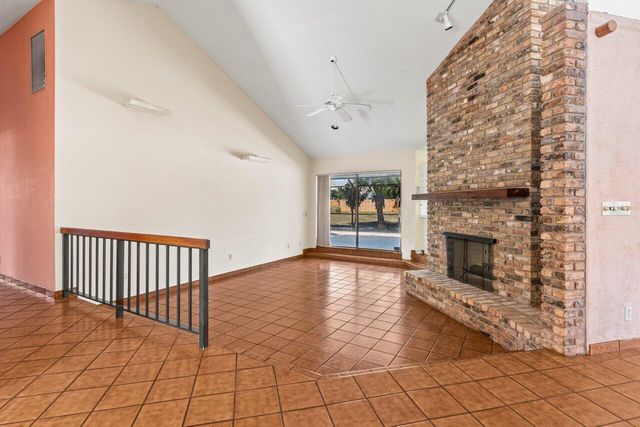 3093 NW 28th Terrace, Boca Raton, FL 33434