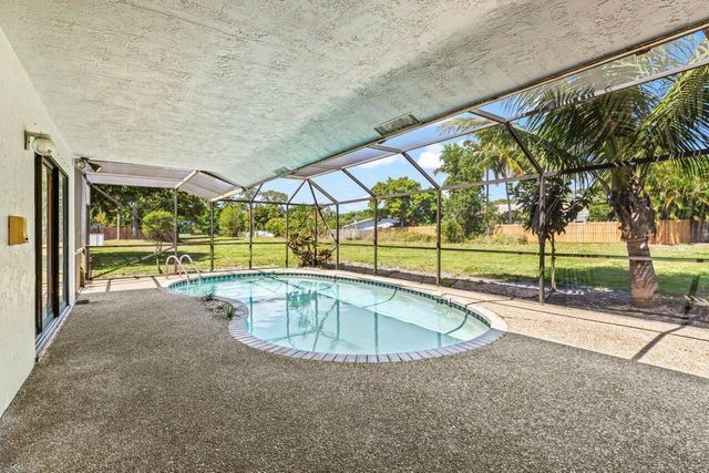 3093 NW 28th Terrace, Boca Raton, FL 33434