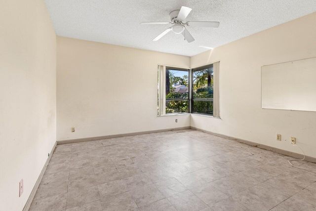3093 NW 28th Terrace, Boca Raton, FL 33434
