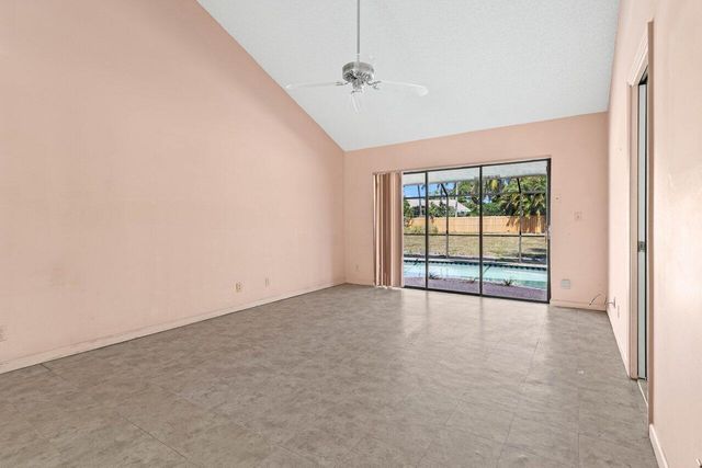 3093 NW 28th Terrace, Boca Raton, FL 33434
