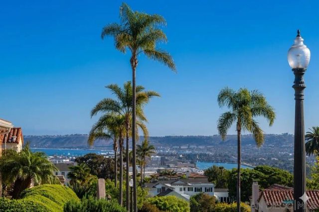 4251 Trias St, San Diego, CA 92103