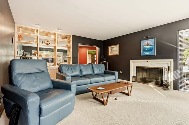 810 Fairway Drive, Saginaw Twp, MI 48638