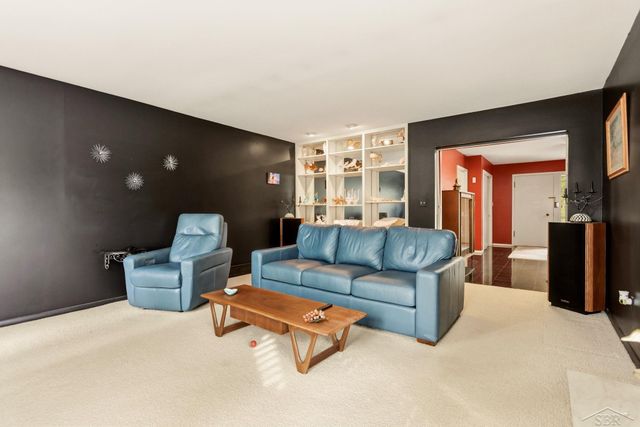 810 Fairway Drive, Saginaw Twp, MI 48638