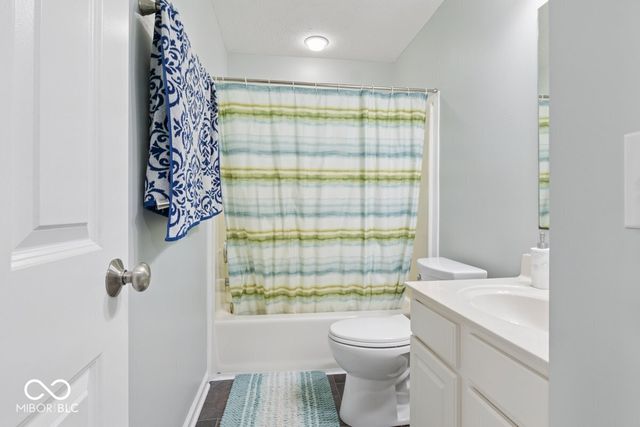416 Beverly Court, Carmel, IN 46032