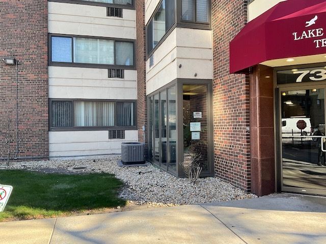 7337 S South Shore Drive 722, Chicago, IL 60649