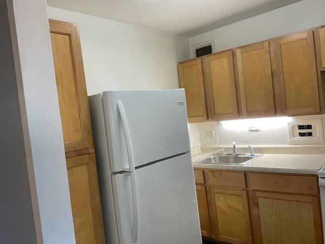 7337 S South Shore Drive 722, Chicago, IL 60649