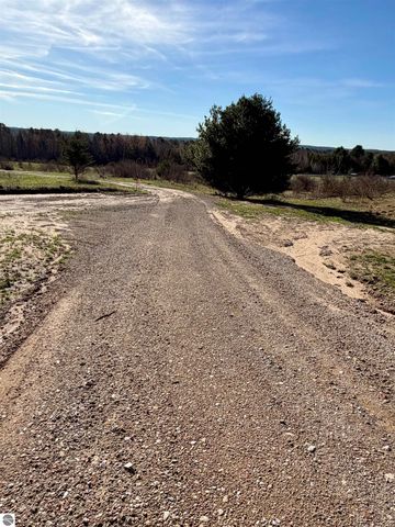 9088-B Aurora Vista Trail, Williamsburg, MI 49690