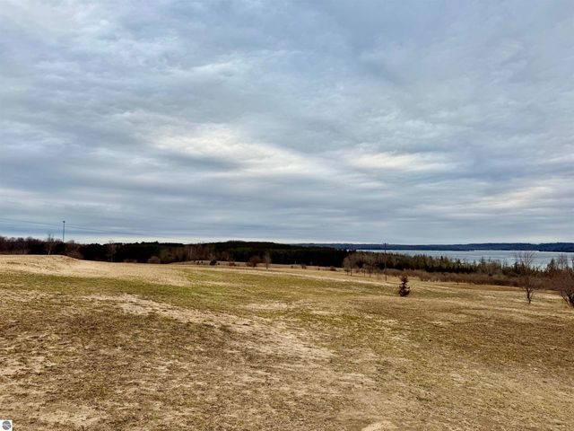 9088-B Aurora Vista Trail, Williamsburg, MI 49690