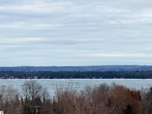 9088-B Aurora Vista Trail, Williamsburg, MI 49690