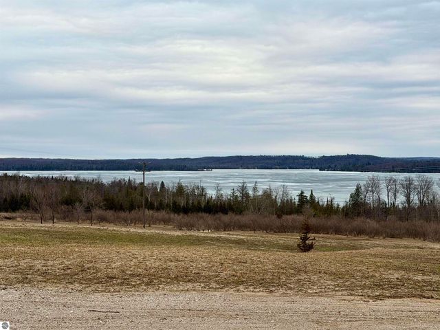 9088-B Aurora Vista Trail, Williamsburg, MI 49690