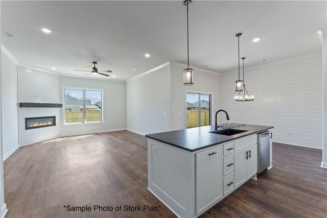 1507 Lookout Lane, Cave Springs, AR 72718