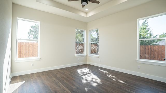 5702 Barkridge Drive, Granbury, TX 76048