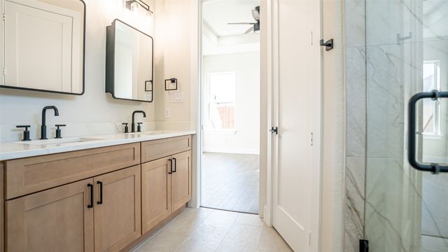 5702 Barkridge Drive, Granbury, TX 76048