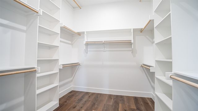 5702 Barkridge Drive, Granbury, TX 76048