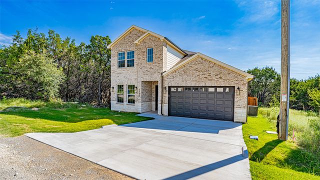 5702 Barkridge Drive, Granbury, TX 76048
