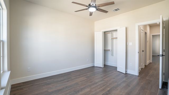 5702 Barkridge Drive, Granbury, TX 76048