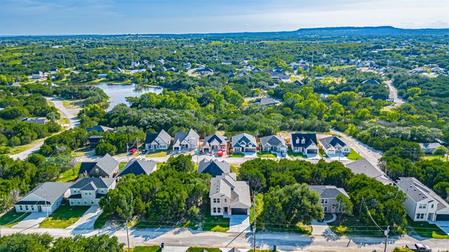 5702 Barkridge Drive, Granbury, TX 76048