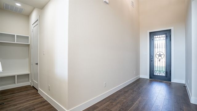 5702 Barkridge Drive, Granbury, TX 76048