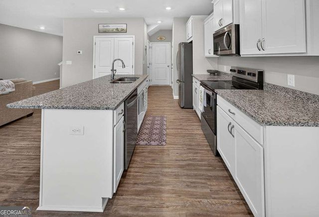121 Mill Pond Lane, Calhoun, GA 30701