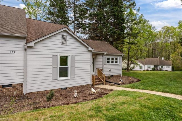 909 Chatfield Drive C, Jamestown, NC 27282