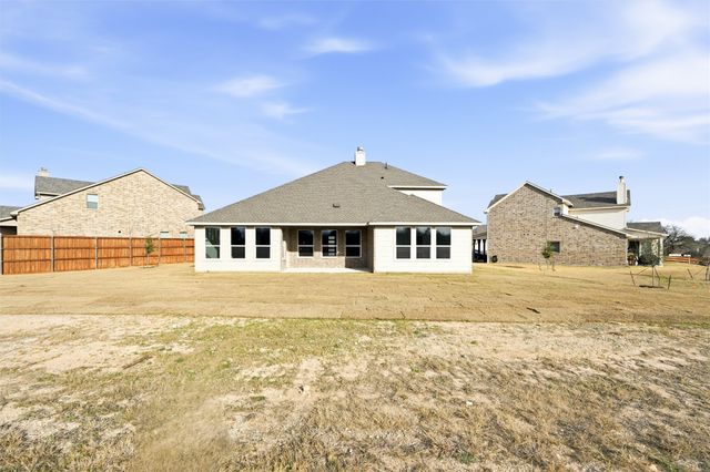 1100 Trinity Drive, Springtown, TX 76082