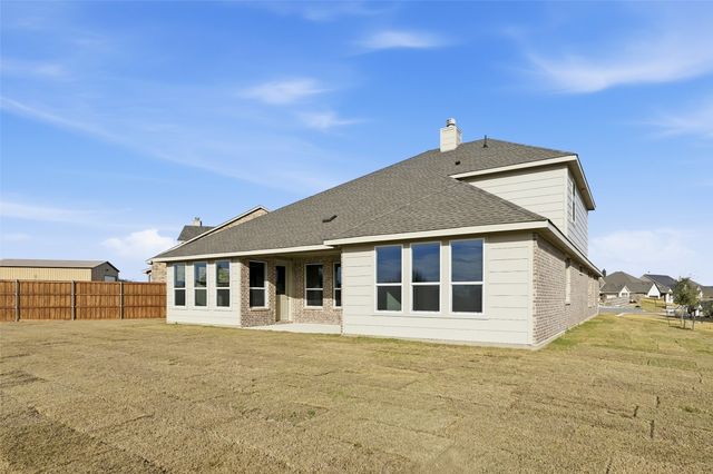 1100 Trinity Drive, Springtown, TX 76082