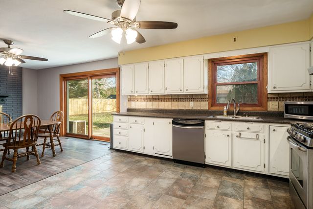 309 Whittemore Drive, South Beloit, IL 61080