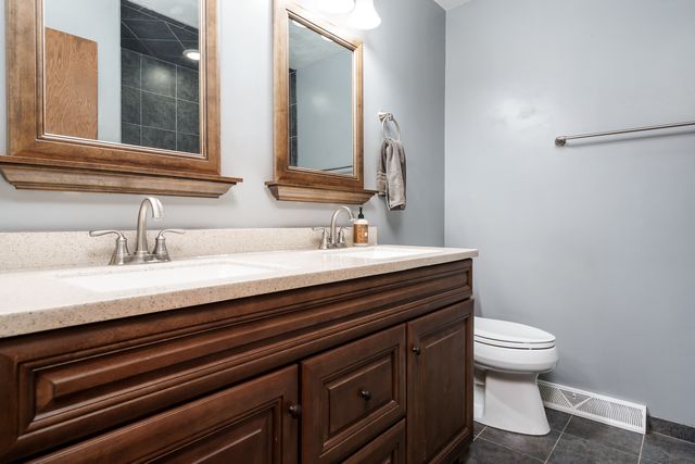 309 Whittemore Drive, South Beloit, IL 61080