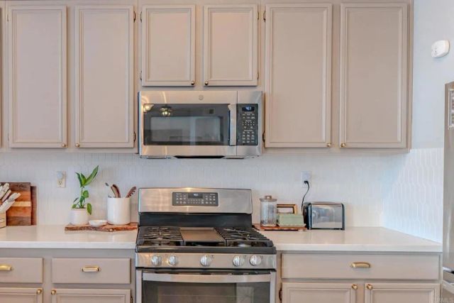 42132 Orange Blossom Drive, Temecula, CA 92591