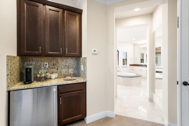 10445 N Barnsley Drive, Parkland, FL 33076