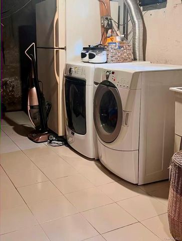 24125 85th Avenue, Bellerose, NY 11426