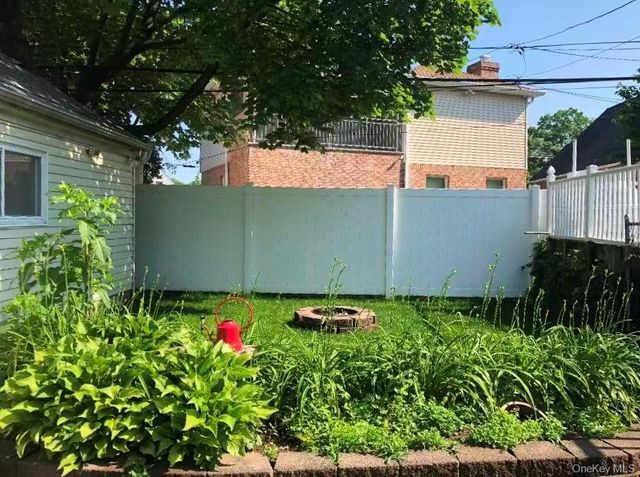 24125 85th Avenue, Bellerose, NY 11426