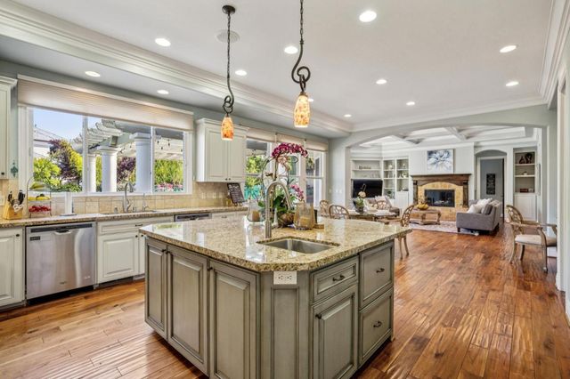 5698 La Seyne Place, San Jose, CA 95138