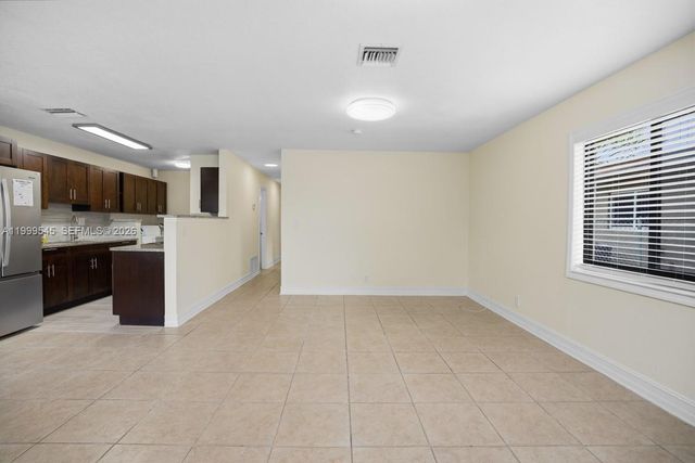 7604 SW 10th Court 2, North Lauderdale, FL 33068