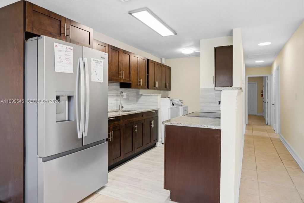 7604 SW 10th Court 2, North Lauderdale, FL 33068