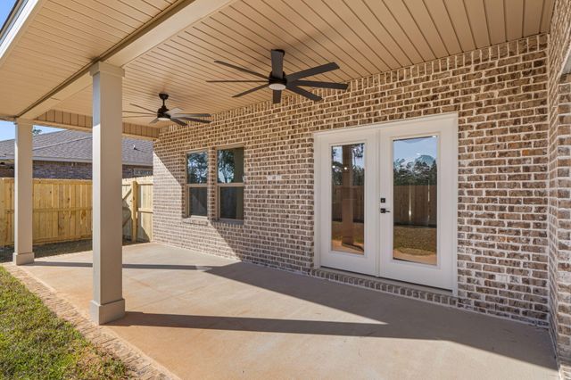 5521 Chenier Drive, Gulf Breeze, FL 32563