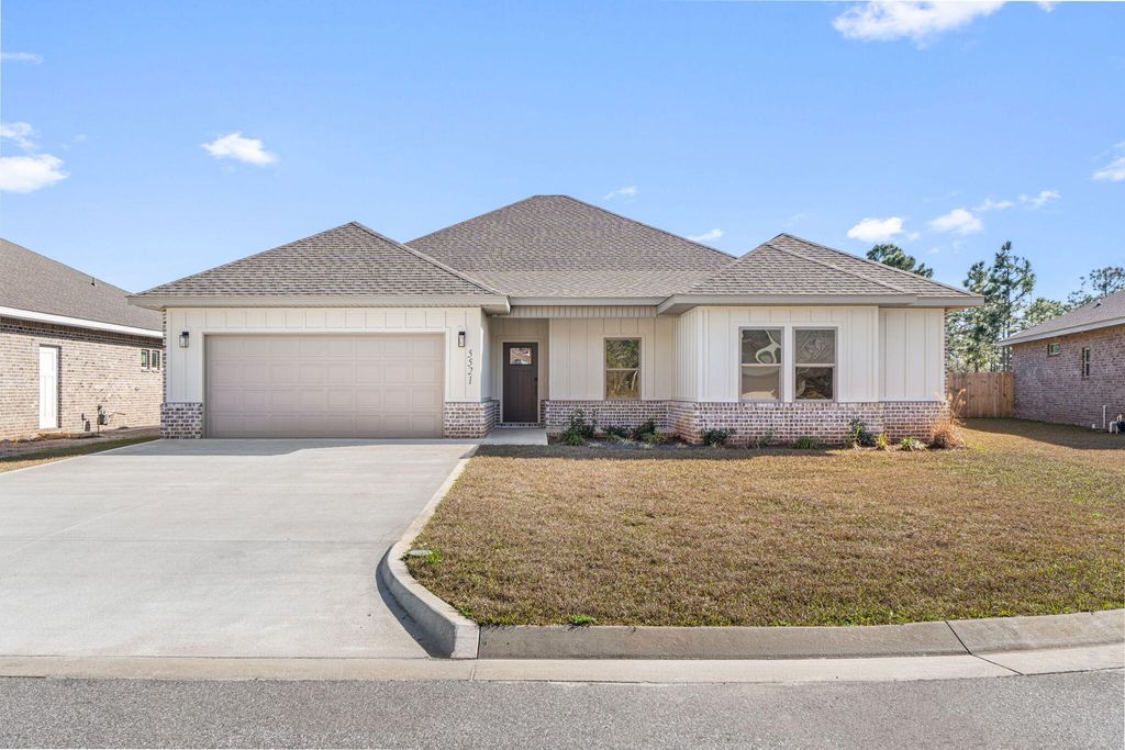 5521 Chenier Drive, Gulf Breeze, FL 32563