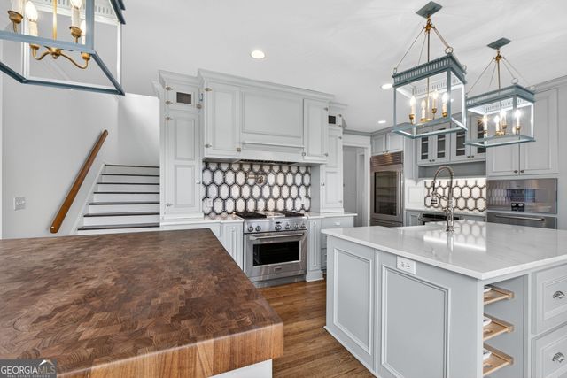 1027 Hunters Trace, Jasper, GA 30143