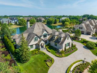 1435 Park West Circle, Munster, IN 46321