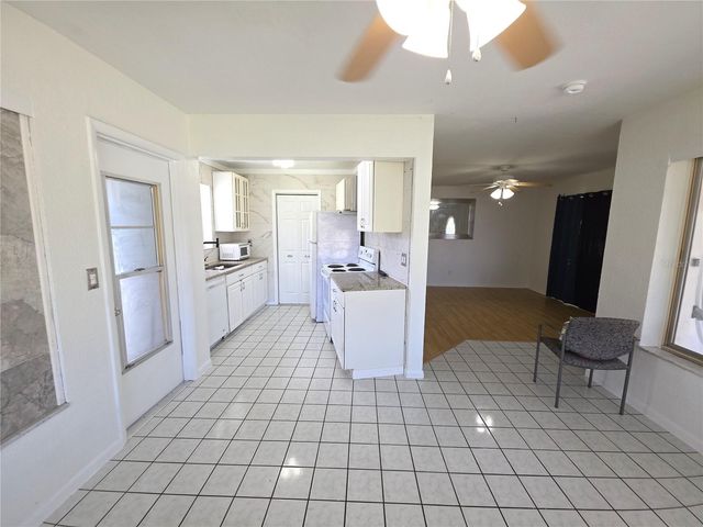 802 CRAWFORD STREET, Deltona, FL 32725