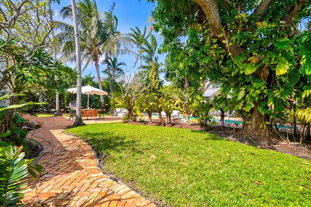 411 26th Street, West Palm Beach, FL 33407