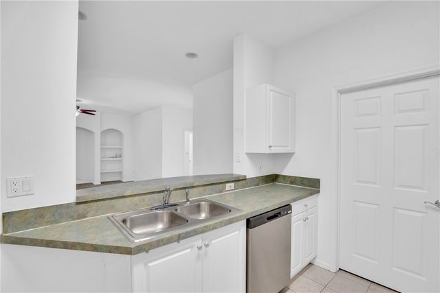 5045 Fairways Circle D306, Vero Beach, FL 32967