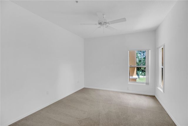 5045 Fairways Circle D306, Vero Beach, FL 32967