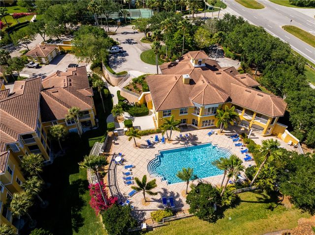 5045 Fairways Circle D306, Vero Beach, FL 32967