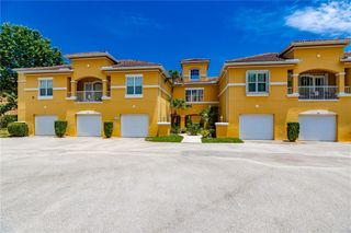 5045 Fairways Circle D306, Vero Beach, FL 32967