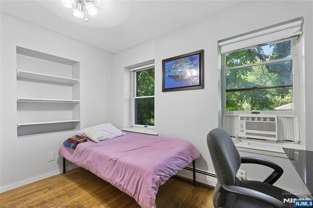 796 Old Newbridge Road, Teaneck, NJ 07666