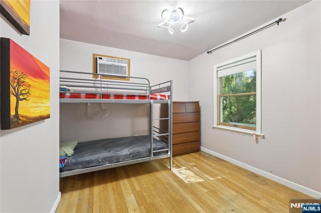 796 Old Newbridge Road, Teaneck, NJ 07666