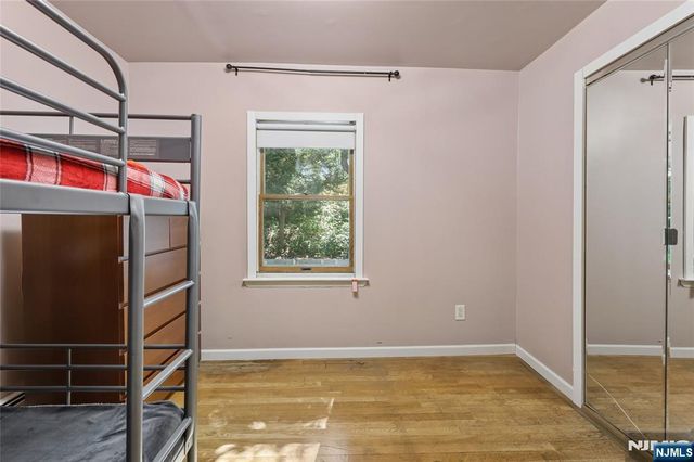 796 Old Newbridge Road, Teaneck, NJ 07666