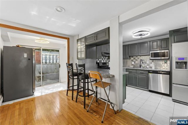 796 Old Newbridge Road, Teaneck, NJ 07666