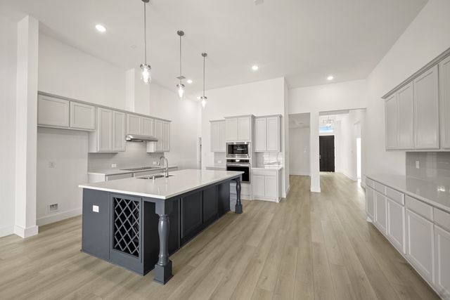 1915 Silvercreek Lane, Cedar Hill, TX 75104